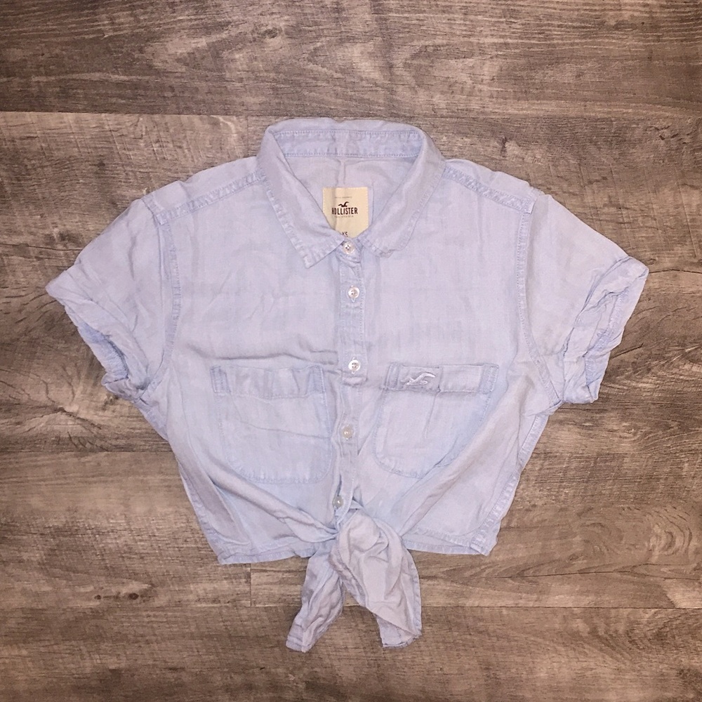 🆕Hollister Tie-Front Denim Crop Top